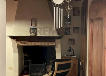 Soggiorno - Casa semi indipendente Frazione Castiglioni Via Moscatelli
 
80, Arcevia - foto 7