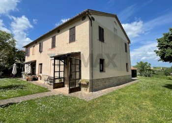 Casa all\'aperto - Casa semi indipendente Frazione Castiglioni Via Moscatelli
 
80, Arcevia - foto 35