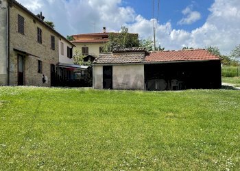 Casa all\'aperto - Casa semi indipendente Frazione Castiglioni Via Moscatelli
 
80, Arcevia - foto 40