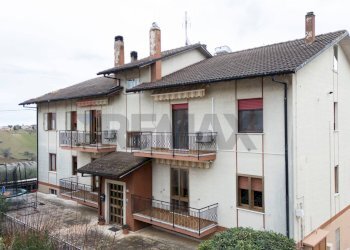 Casa all\'aperto - Appartamento via salvo d'acquisto
 
22, Santa Maria Nuova - foto 1