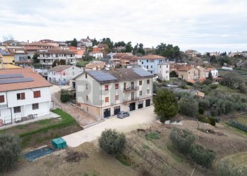 Casa all\'aperto - Appartamento via salvo d'acquisto
 
22, Santa Maria Nuova - foto 3