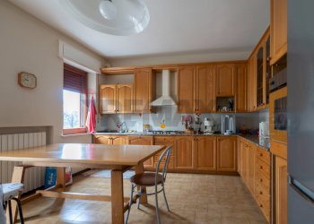 Cucina - Appartamento via salvo d'acquisto
 
22, Santa Maria Nuova - foto 5