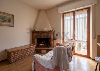 Soggiorno - Appartamento via salvo d'acquisto
 
22, Santa Maria Nuova - foto 9