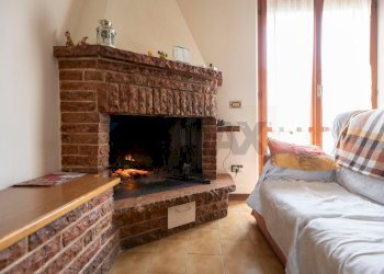 Soggiorno - Appartamento via salvo d'acquisto
 
22, Santa Maria Nuova - foto 10