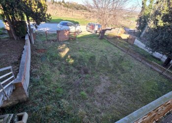 Giardino - Casa indipendente via Colombarone
 
402, Bertinoro - foto 18