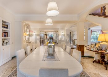 Sala da pranzo - Villa Via Del Monte Di Casa
65, Roma - foto 9