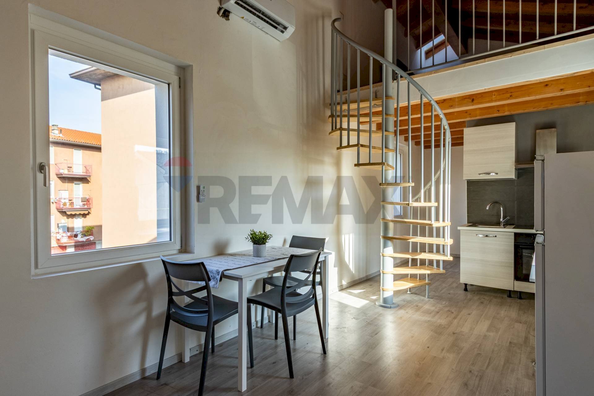 Sala da pranzo - Bilocale Via Della Torre
 
19, Besana in Brianza - foto 2