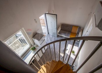 Scale - Bilocale Via Della Torre
 
19, Besana in Brianza - foto 11