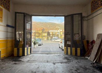 Parcheggio - Locale Commerciale Piazza Kennedy, Zafferana Etnea - foto 10