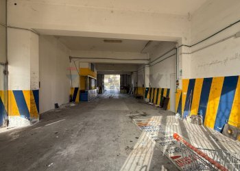 Parcheggio - Locale Commerciale Piazza Kennedy, Zafferana Etnea - foto 14