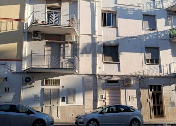 Edificio all\'aperto - Appartamento Via Pulsano
 
45, Manfredonia - foto 1