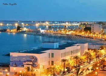 Vista dell\'acqua - Appartamento Via Pulsano
 
45, Manfredonia - foto 8