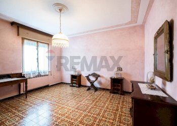 Stanza vuota - Trilocale VIA GIANNETTO BONGIOVANNI
 
12, Dosolo - foto 16