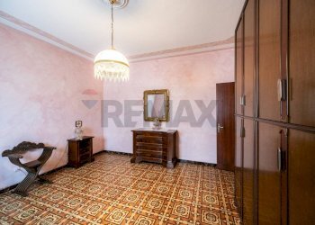 Stanza vuota - Trilocale VIA GIANNETTO BONGIOVANNI
 
12, Dosolo - foto 17