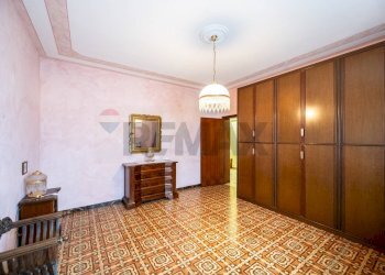 Camera / camera da letto - Trilocale VIA GIANNETTO BONGIOVANNI
 
12, Dosolo - foto 18