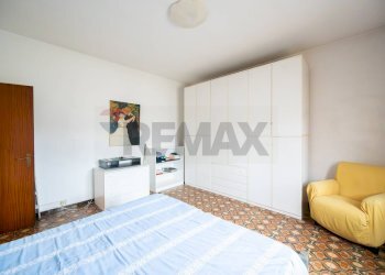 Camera / camera da letto - Trilocale VIA GIANNETTO BONGIOVANNI
 
12, Dosolo - foto 25