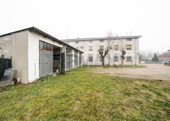 Casa all\'aperto - Trilocale VIA GIANNETTO BONGIOVANNI
 
12, Dosolo - foto 28