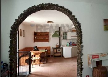 Hall / corridoio - Independent house Via Cesare Cantù
 
26, Buccheri - photo 1