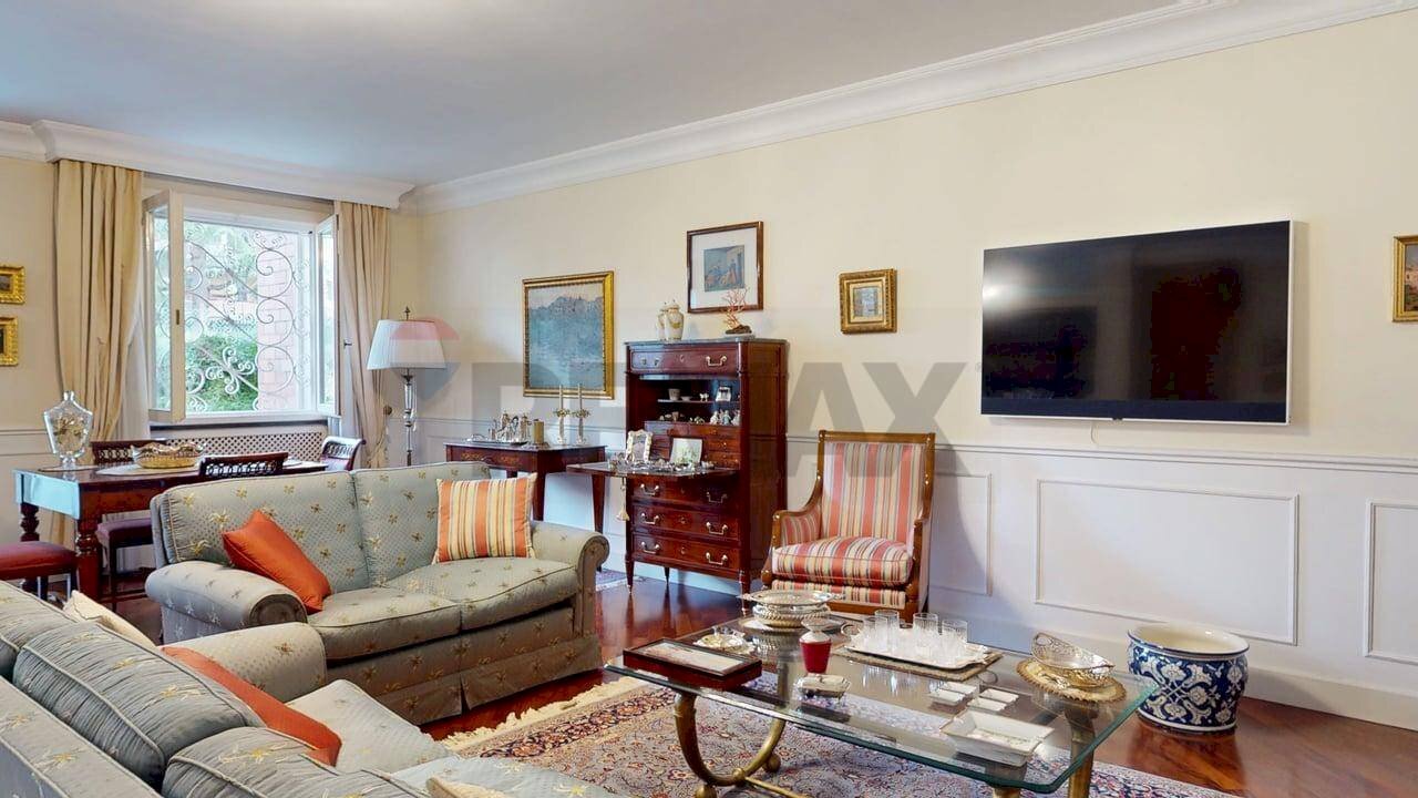 Soggiorno - Villa a Schiera Caserta - foto 3