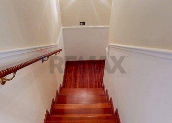 Scale - Villa a Schiera Caserta - foto 22