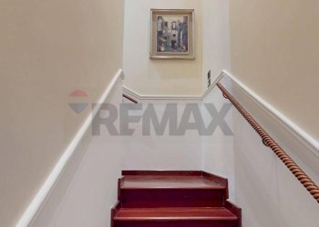 Scale - Villa a Schiera Caserta - foto 23