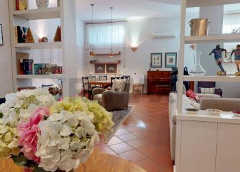 Camera / camera da letto - Villa a Schiera Caserta - foto 41