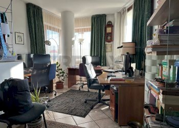 Ufficio - Quadrilocale Via Aldo Moro
 
2, L'Aquila - foto 6