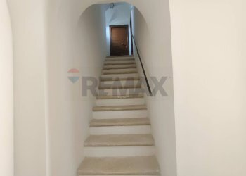 Scale - Casa semi indipendente via xx settembre, Prata d'Ansidonia - foto 12