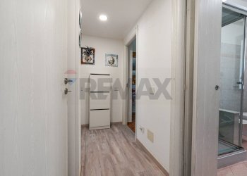 Hall / corridoio - Trilocale Capriate San Gervasio - foto 14