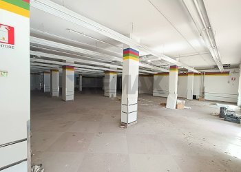 Parcheggio - Negozio Largo Volontari del Sangue
sn, Trescore Balneario - foto 6