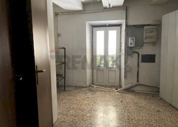 Stanza vuota - Locale Commerciale Via Fratelli Rosselli
 
20/A, Novara - foto 9