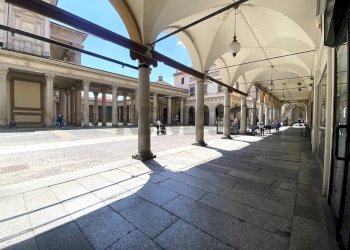 Edificio all\'aperto - Locale Commerciale Via Fratelli Rosselli
 
20/A, Novara - foto 11