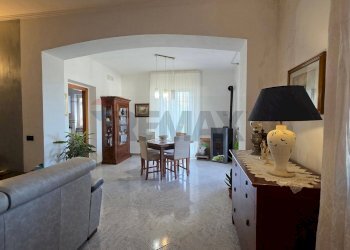 Sala da pranzo - Appartamento Località Montincello
 
snc, Vieste - foto 14