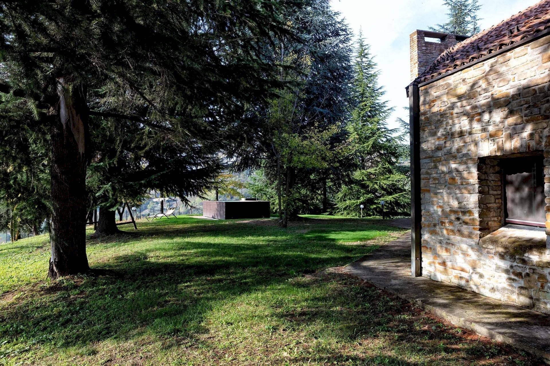 Foto 2 - Villa Località Casaroni
 
13, Santo Stefano Belbo - photo 2