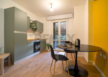 Sala da pranzo - Bilocale Via Franco Russoli
 
9, Milano - foto 3