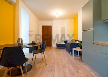 Sala da pranzo - Bilocale Via Franco Russoli
 
9, Milano - foto 5