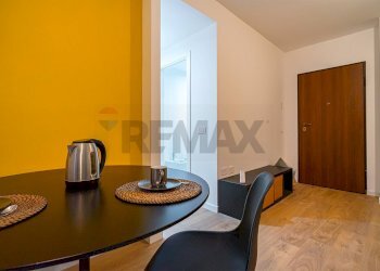 Sala da pranzo - Bilocale Via Franco Russoli
 
9, Milano - foto 8