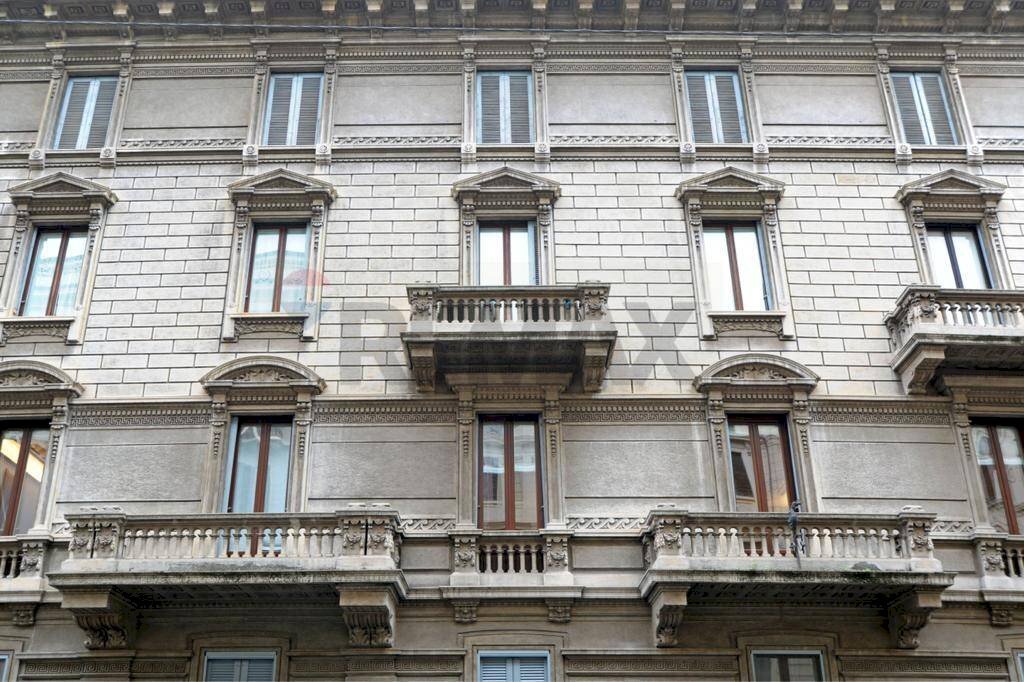 Edificio all\'aperto - Bilocale Via Leopardi
 
21, Milano - foto 1