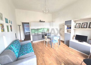 Sala da pranzo - Bilocale Via Cola Montano
 
6, Milano - foto 2