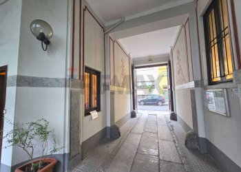 Hall / corridoio - Bilocale Via Cola Montano
 
6, Milano - foto 25