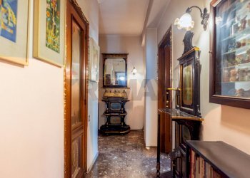 Hall / corridoio - Quadrilocale Via Francesco Netti
 
9, Napoli - foto 4