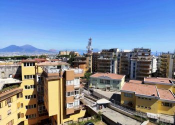 Edificio all\'aperto - Bilocale Via Leonardo Bianchi
 
1, Napoli - foto 1