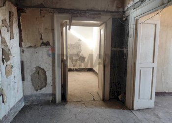 Hall / corridoio - Bilocale Via Leonardo Bianchi
 
1, Napoli - foto 14