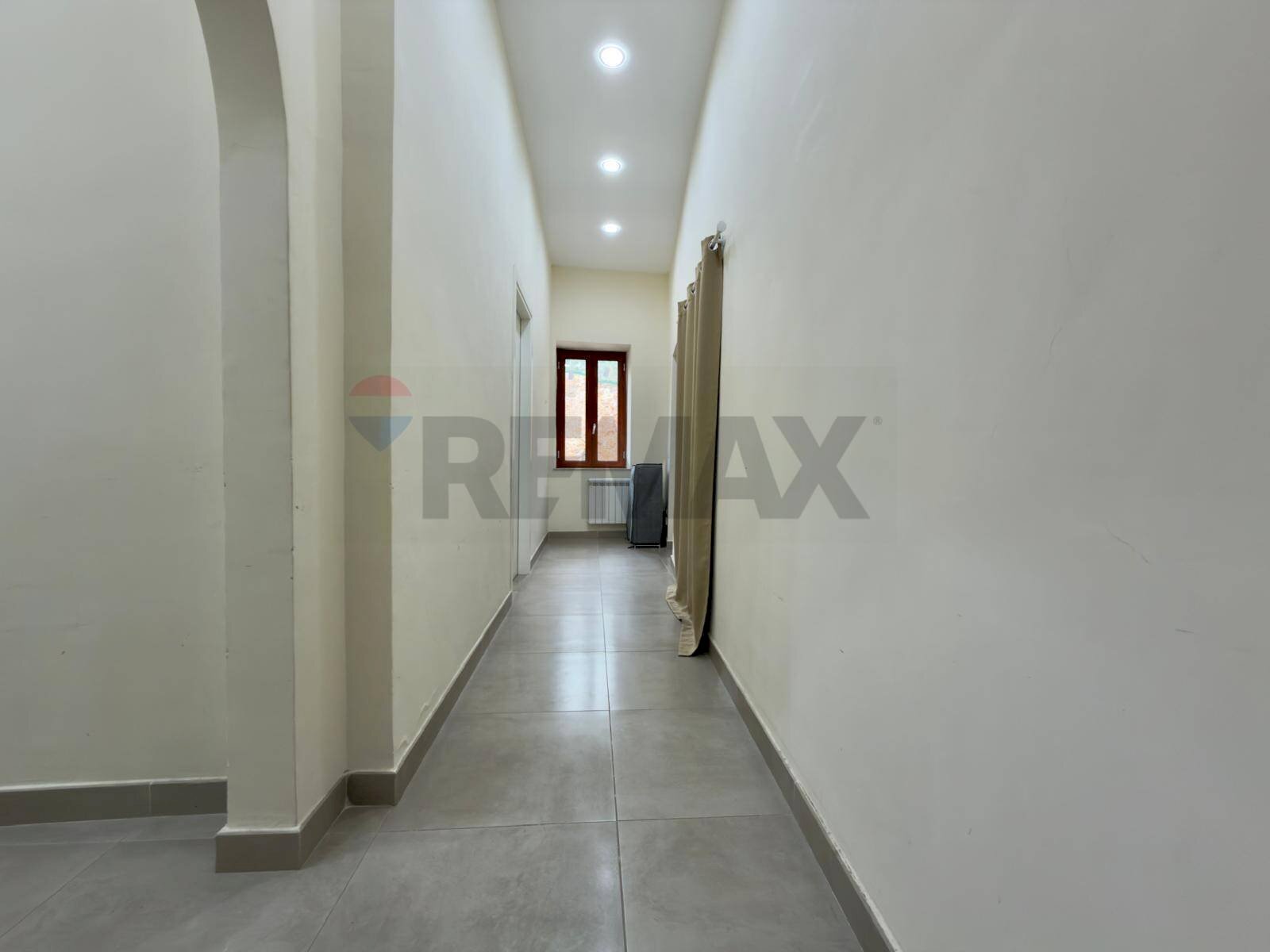 Hall / corridoio - Quadrilocale Via Pisanelli
 
23, Napoli - foto 1