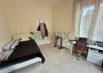 Camera / camera da letto - Quadrilocale Via Pisanelli
 
23, Napoli - foto 21