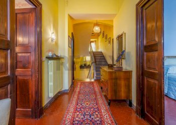 Hall / corridoio - Casa semi indipendente Strada Bassa Nuova
 
145, Parma - foto 48