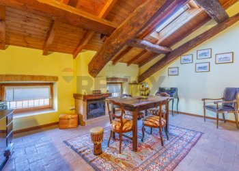 Sala da pranzo - Casa semi indipendente Strada Bassa Nuova
 
145, Parma - foto 52