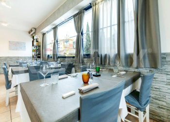 Sala da pranzo - Commercial Activity Via Di Pietralata
 
189, Roma - photo 3