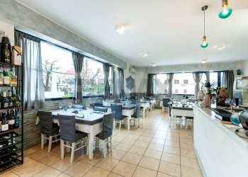 Sala da pranzo - Commercial Activity Via Di Pietralata
 
189, Roma - photo 11