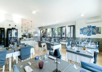 Sala da pranzo - Commercial Activity Via Di Pietralata
 
189, Roma - photo 13